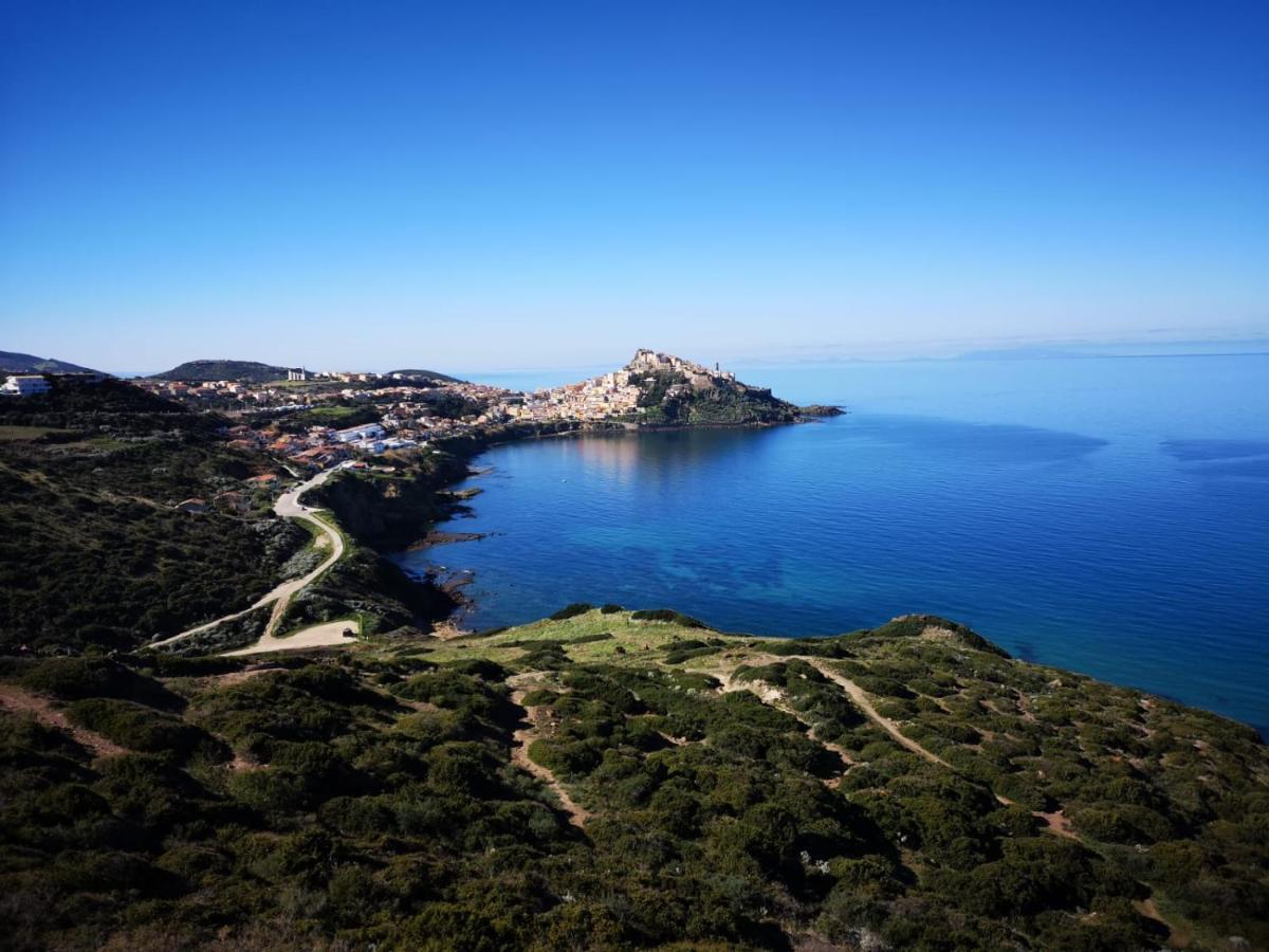 La Tartaruga Spiaggiata - Bilocale Centrale A Pochi Metri Dalla Spiaggia Castelsardo Exteriör bild